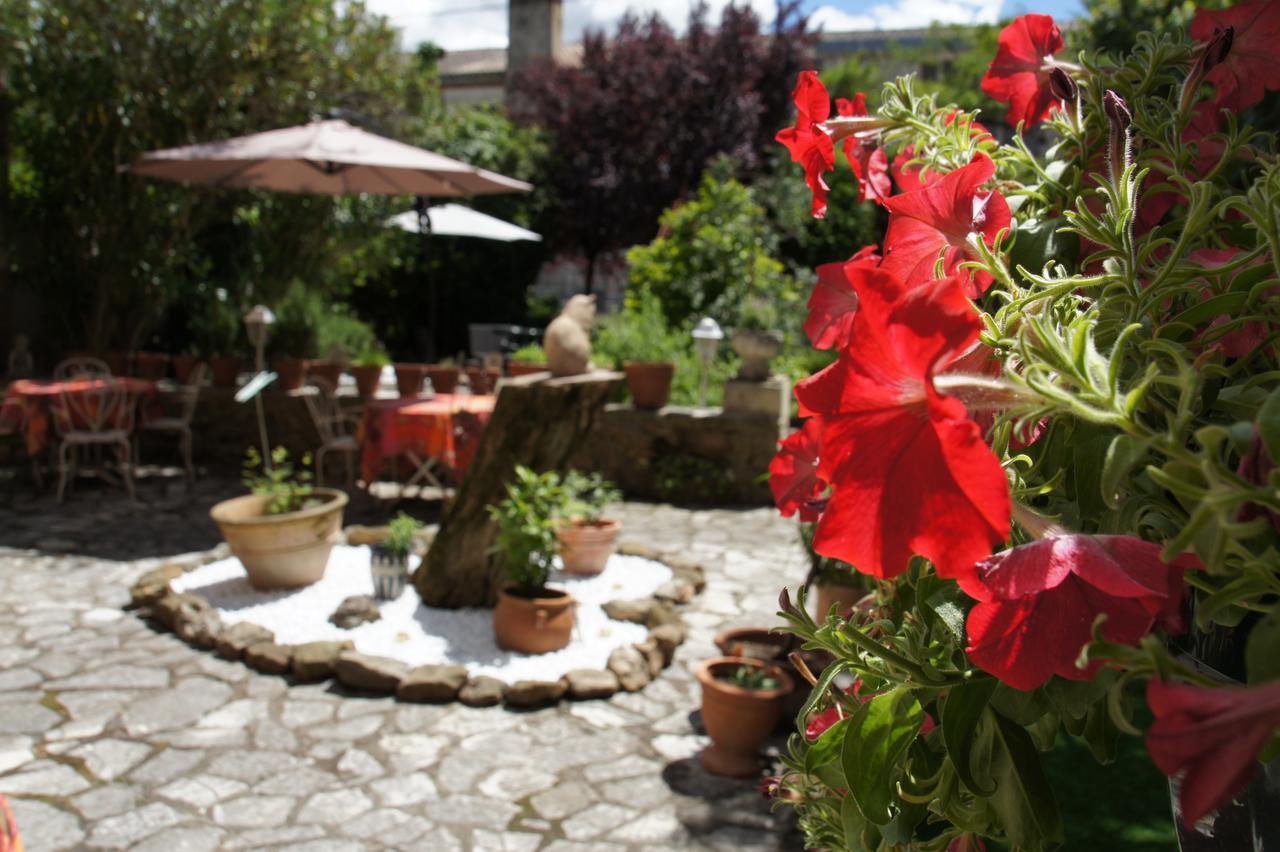 Hotel Le Manoir Du Raveyron Vallon-Pont-dʼArc Zewnętrze zdjęcie