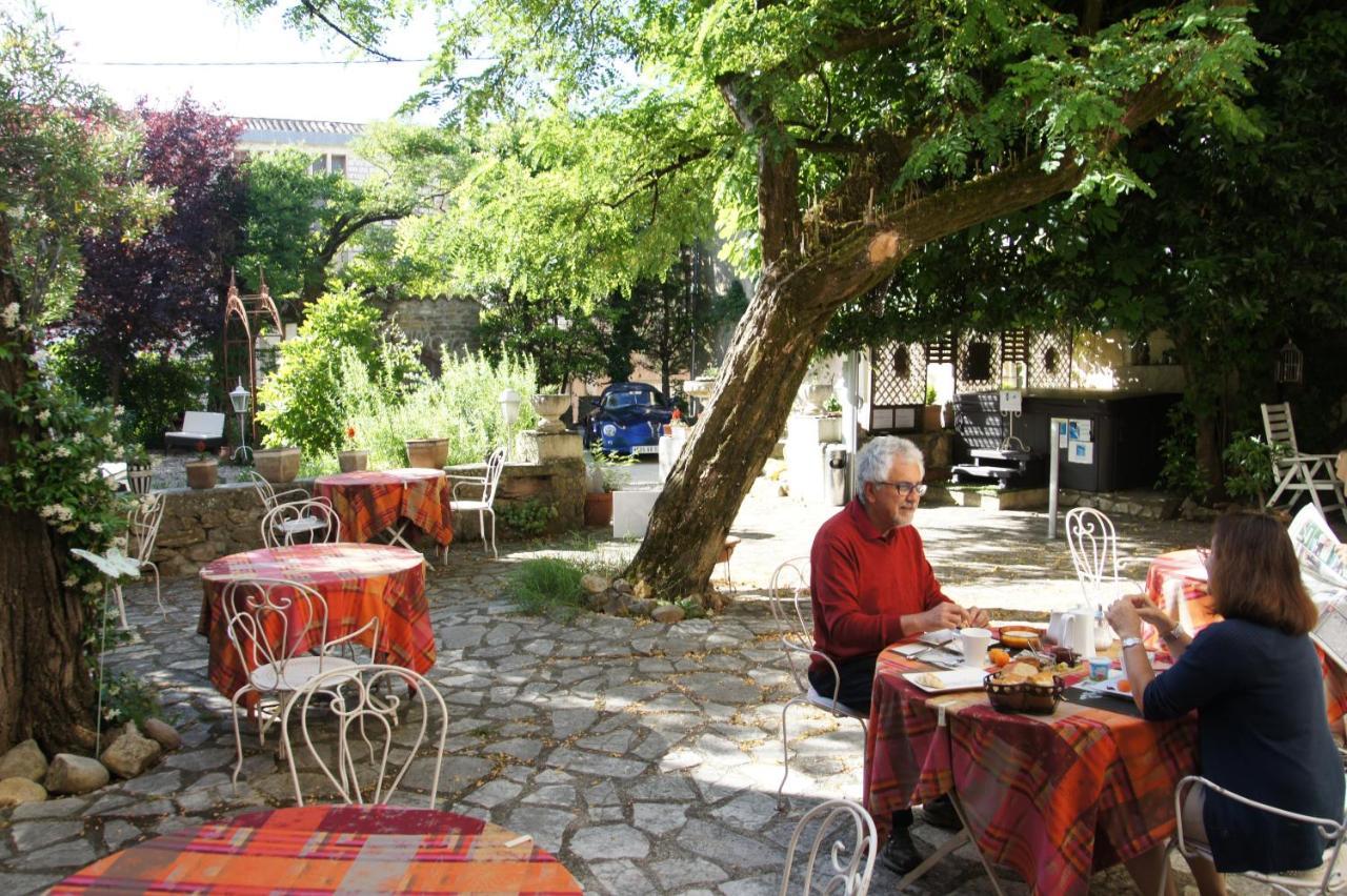 Hotel Le Manoir Du Raveyron Vallon-Pont-dʼArc Zewnętrze zdjęcie