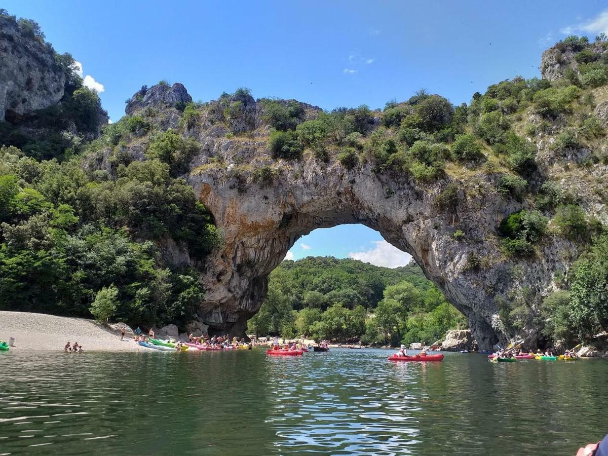 Hotel Le Manoir Du Raveyron Vallon-Pont-dʼArc Zewnętrze zdjęcie